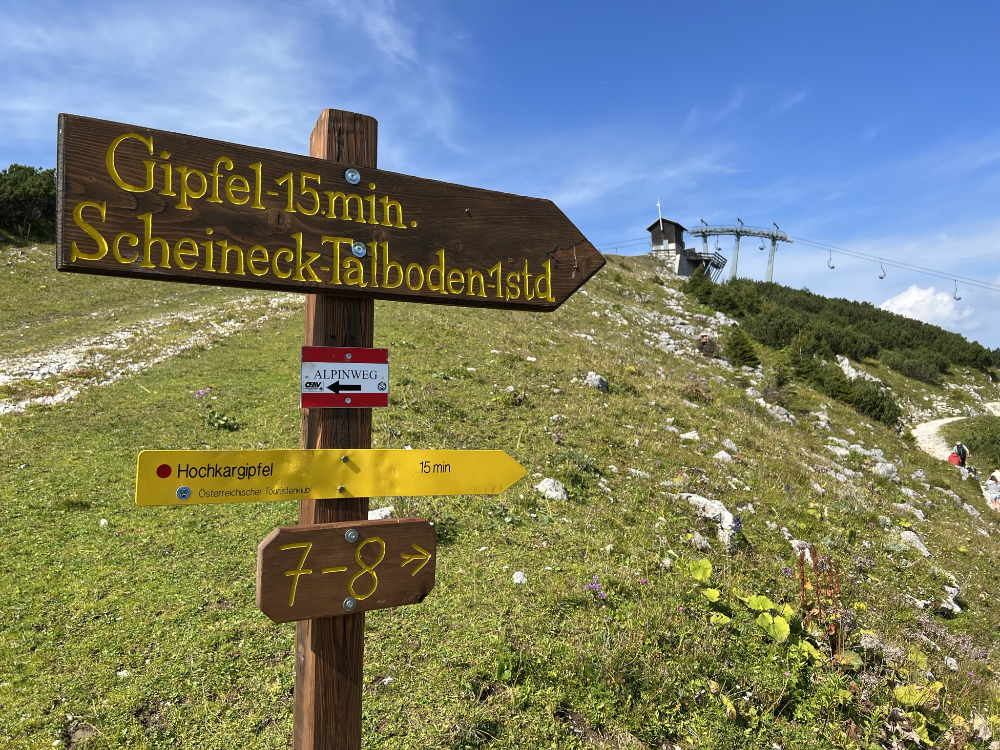Hochkar: 360˚-Skytour und Wanderung zum Gipfelkreuz