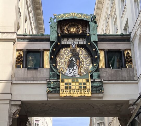 Anchor clock (Ankeruhr) at the Hoher Markt