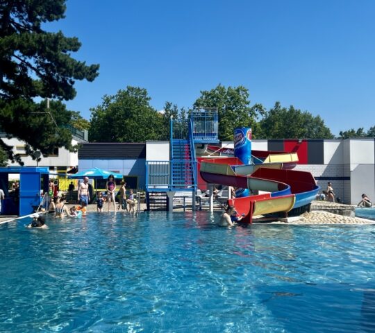 Ottakringer Bad- outdoor pool and indoor pool in the 16th district